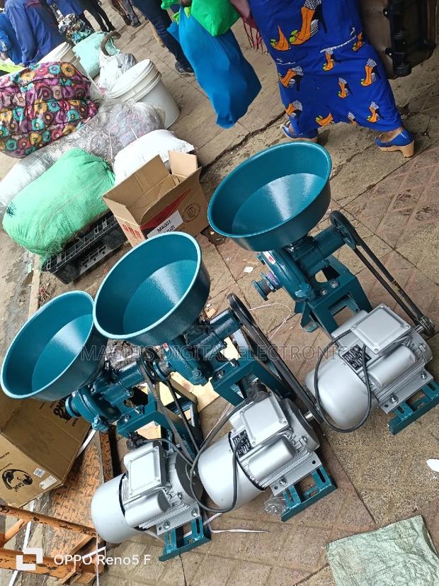 Well Performing Peanut Butter Machine - main view