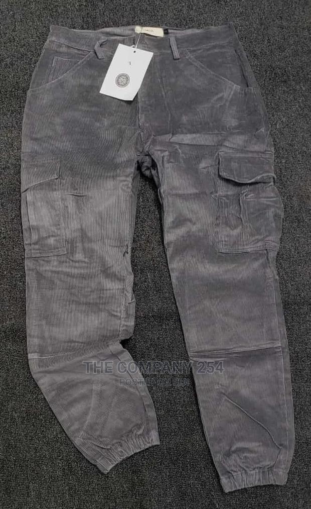 Legit Quality Designer Cargo Pants - thumbnail 6