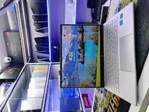New Laptop HP Envy 14 16GB Intel Core I7 SSD 512GB