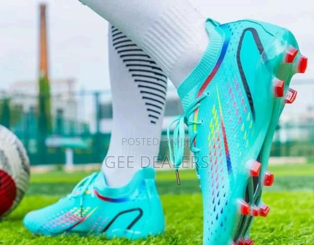 Original Adidas Football Boots - thumbnail 2