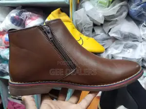 Redhill Men Official Boots