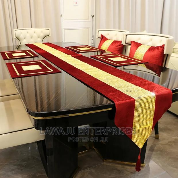 13pc Elegant Silky Table Runner Plus Placement Mats - thumbnail 2
