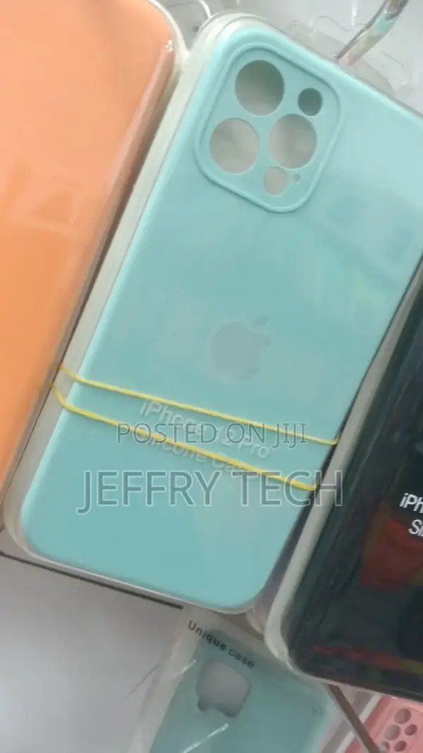 iPhone 12 Pro Cover - Light Green - Silicon Gel Series