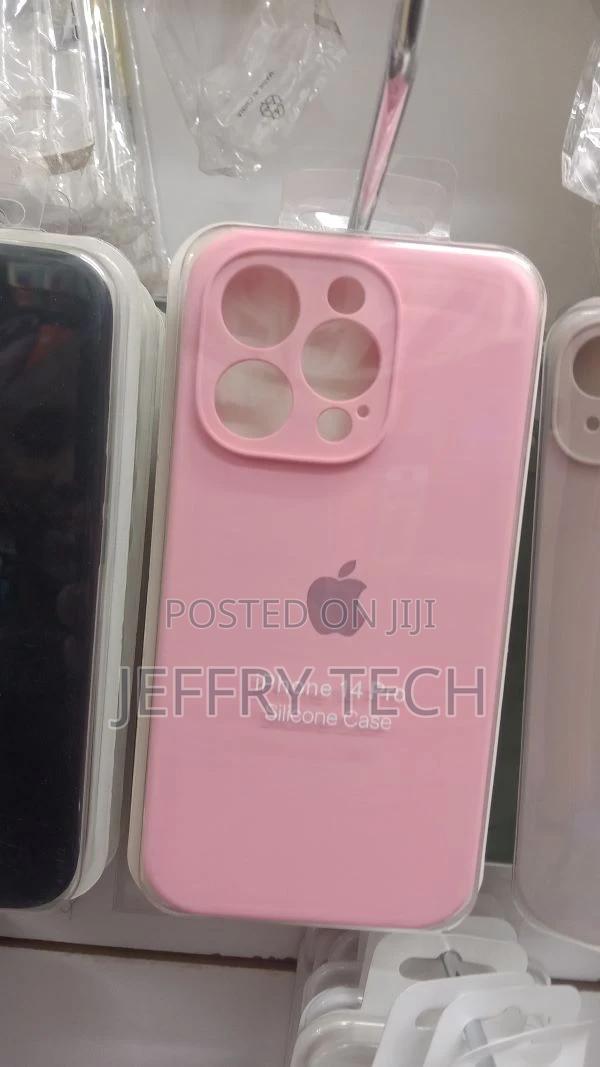 Phone Case Silicone Pink iPhone 14 Pro - main view
