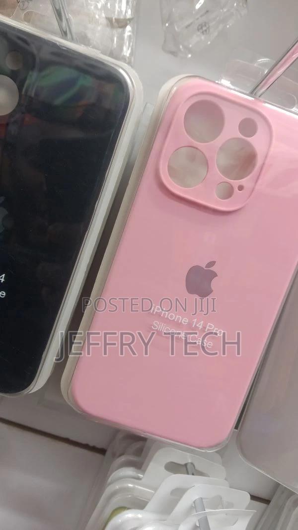 Phone Case Silicone Pink iPhone 14 Pro - thumbnail 3