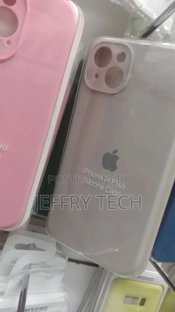 Silicone Case iPhone 14 Plus Silicone Cover Beige