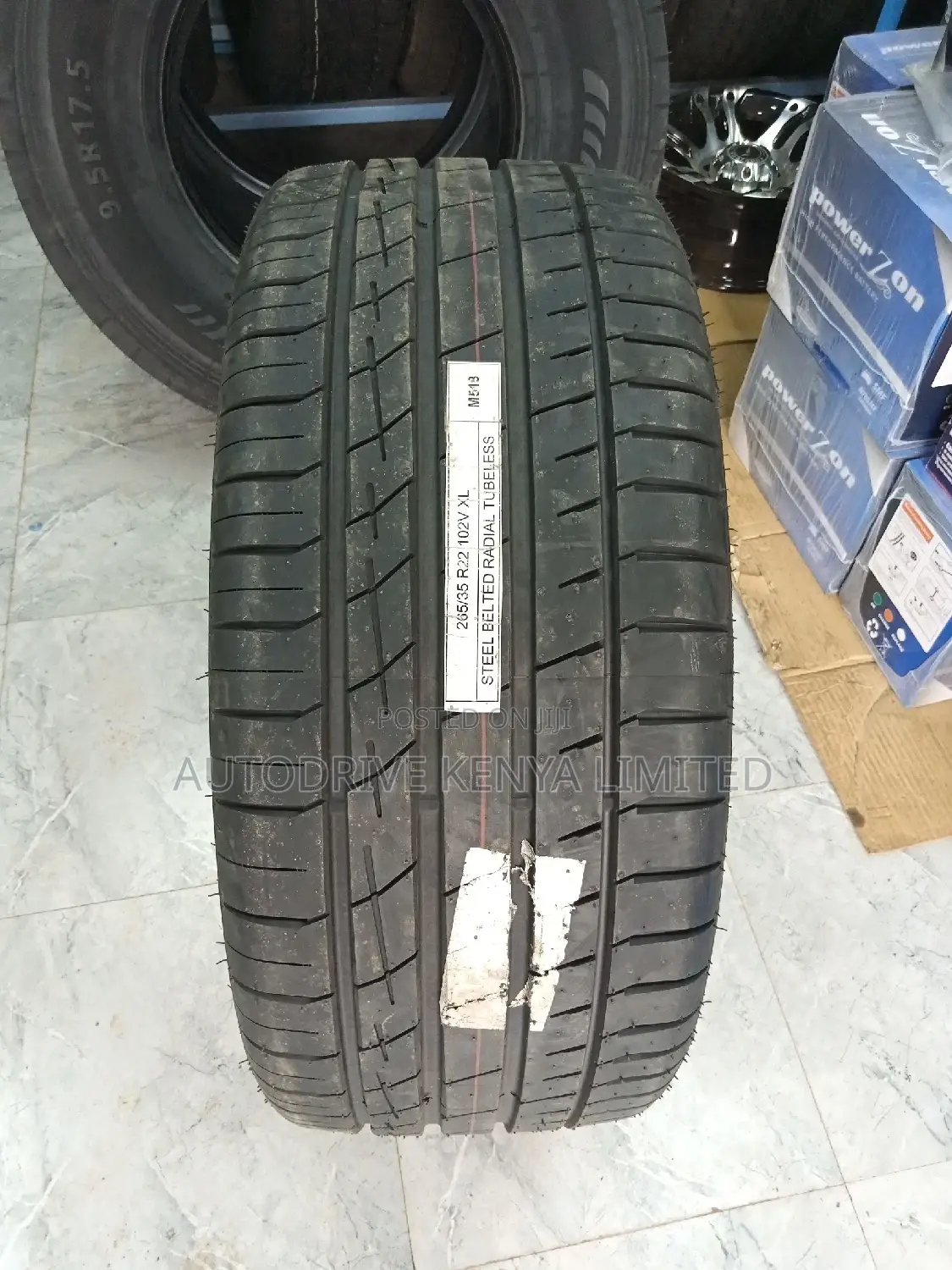 265/35r22 Accelera Tyre