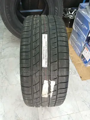 265/35r22 Accelera Tyre