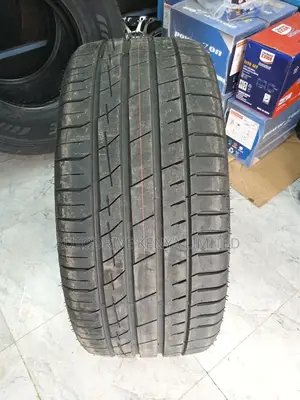 265/35r22 Accelera Tyre