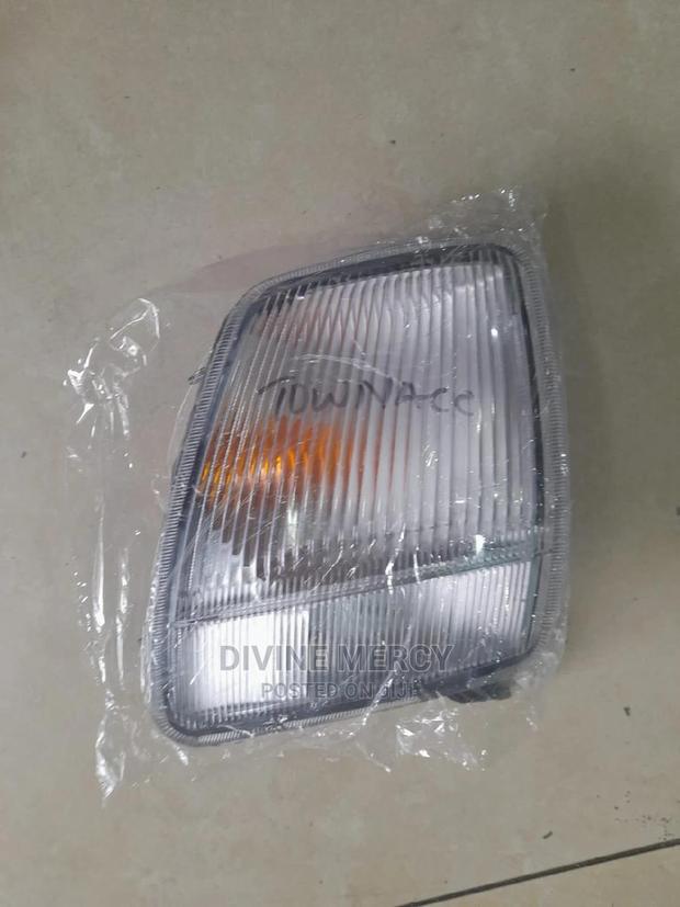 Corner Lamp/Corner Light Townace - main view