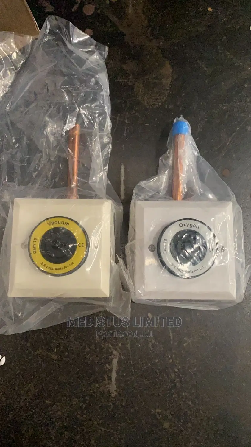 Terminal Outlets for Oxygen and Vacuum