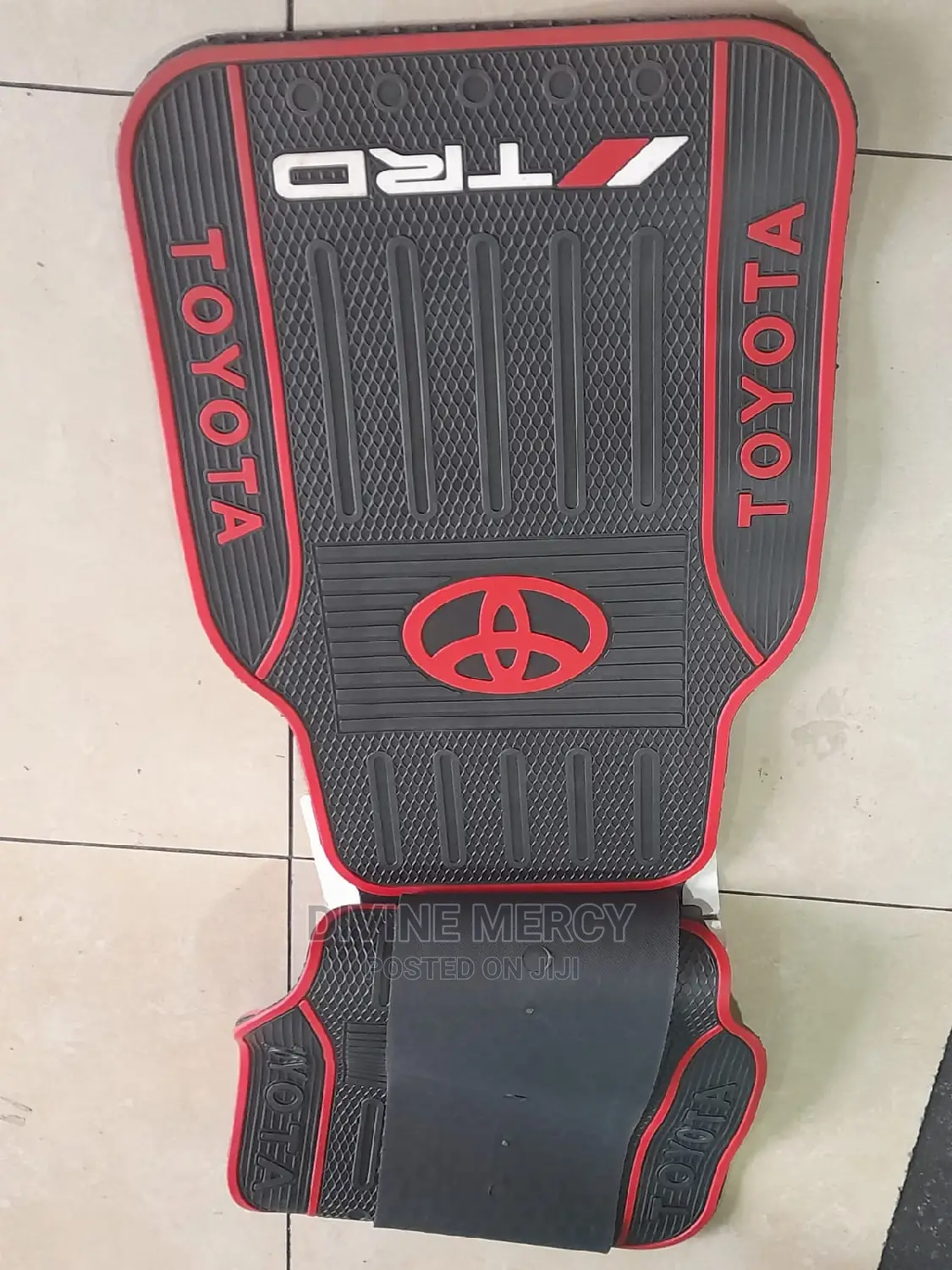 Unvarsal Floor Mats 5 Seaters