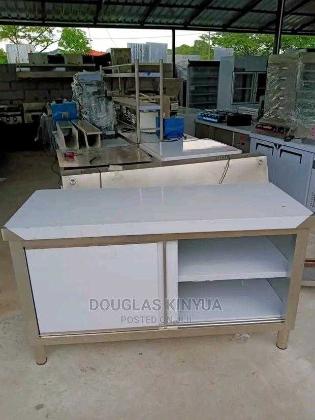 Working Top Cabinet: - main view