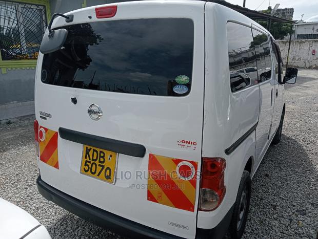 Nissan NV200 2014 White - main view