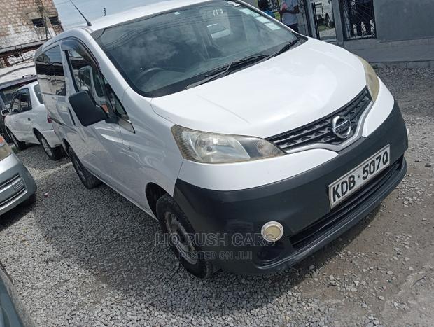 Nissan NV200 2014 White - thumbnail 2