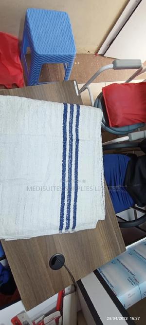 Hospital Blanket (White) - thumbnail 2