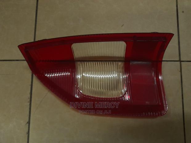 Tail Lens Dmax 2004 - thumbnail 2