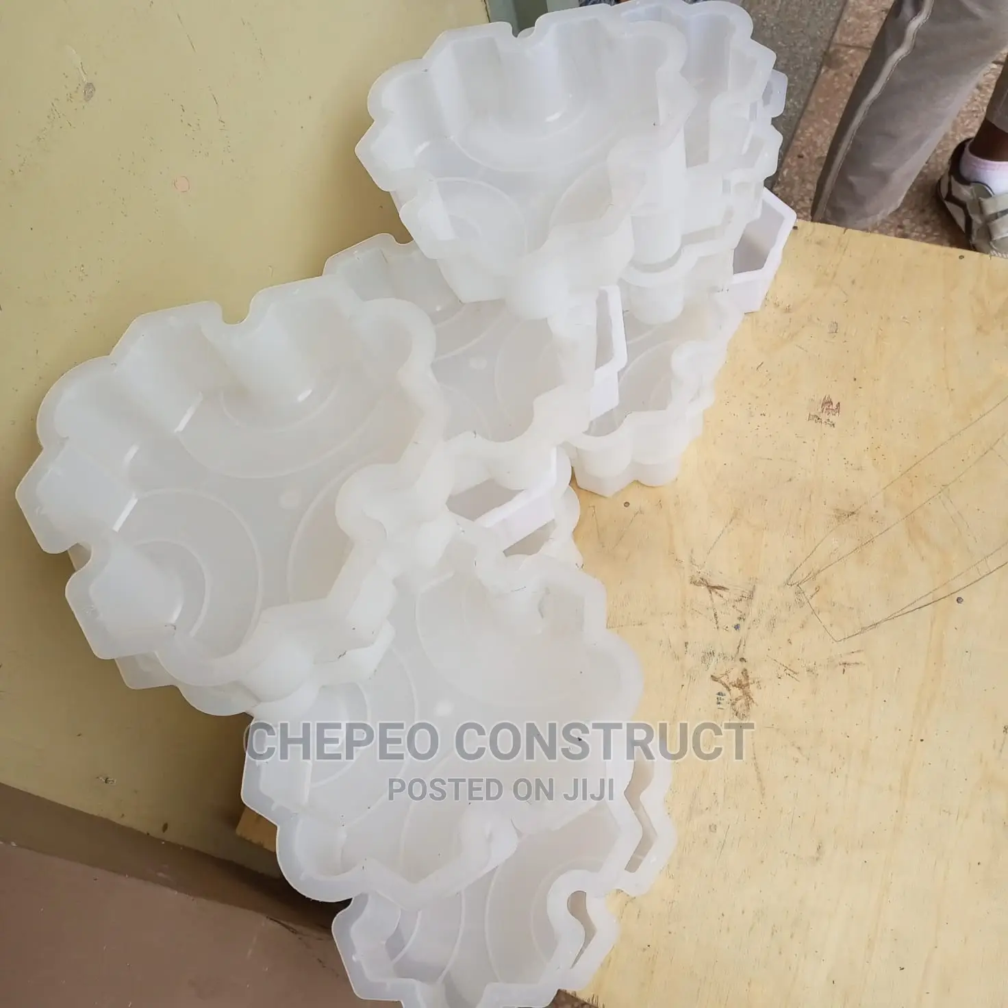 Cabro Molds