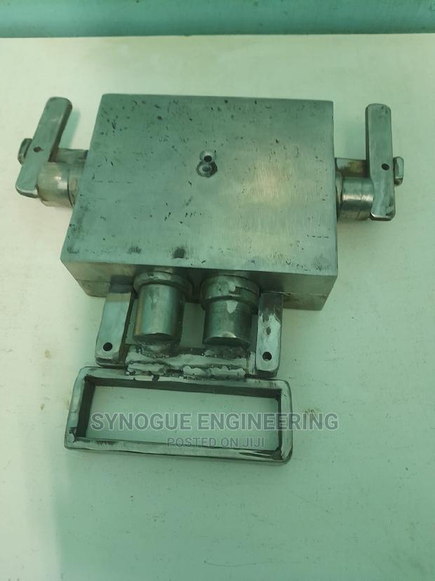 90° PVC Water Pipe Elbow Mold - thumbnail 2