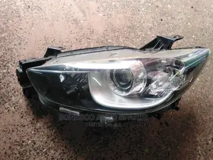 Mazda Cx5 Xenon Headlights (Outer Comp) 2013/14