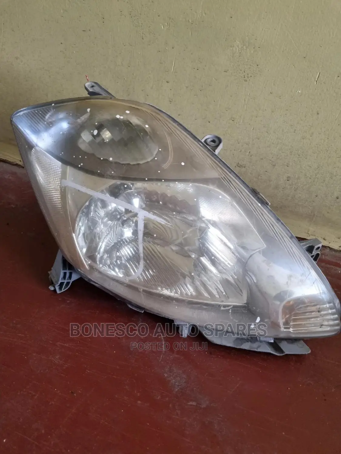 Passo 2005 -2008 Nonxenon Headlights Assembly