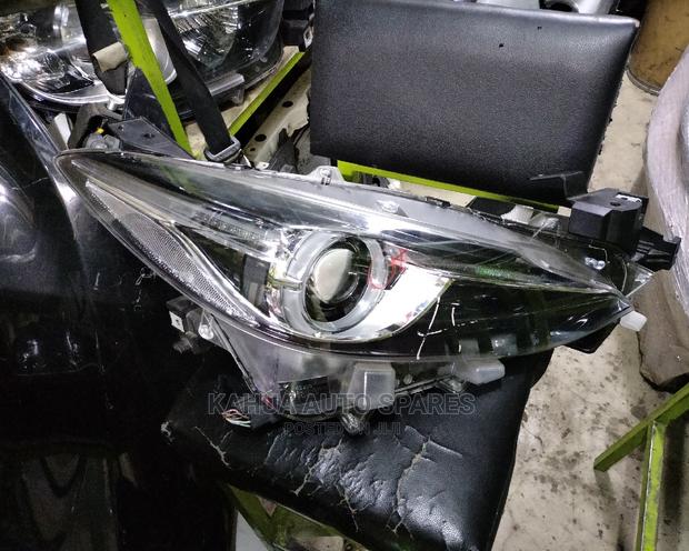 Axela 2015 Xenon Headlight - main view