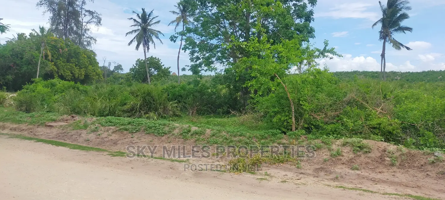 Second Row From the Beach,10 Acres on Sale.