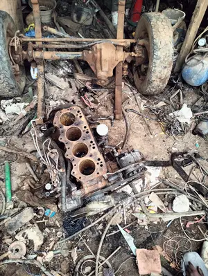 Daihatsu Rocky Spares