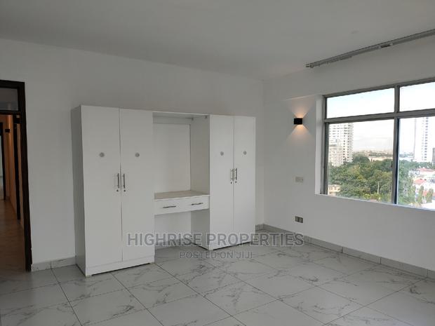3bdrm Apartment in Kizingo for Sale - thumbnail 7