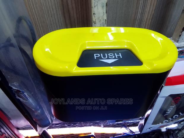Car Dust Bin