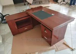 Executive Office Desk 1.6 MTRS