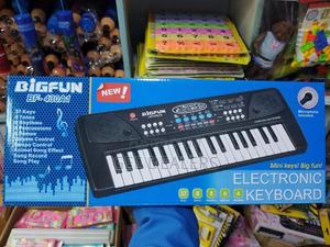 37 Keys Kids Piano With Microphone - thumbnail 3