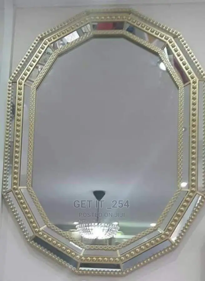 Quality Decor Mirror