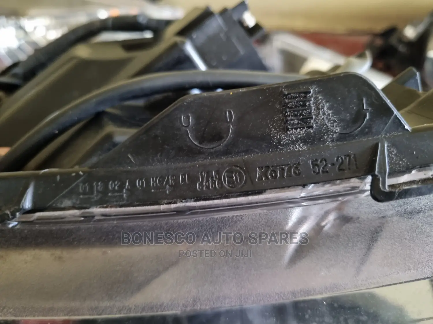 Toyota Vitz 2016-2018 Left Headlight Assembly (Nonxenon)