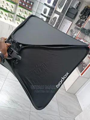Godox 80 by 80cm Softbox With S Type Bracket