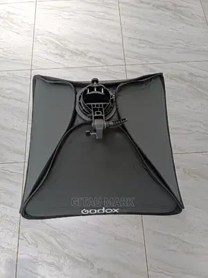 Godox 80 by 80cm Softbox With S Type Bracket