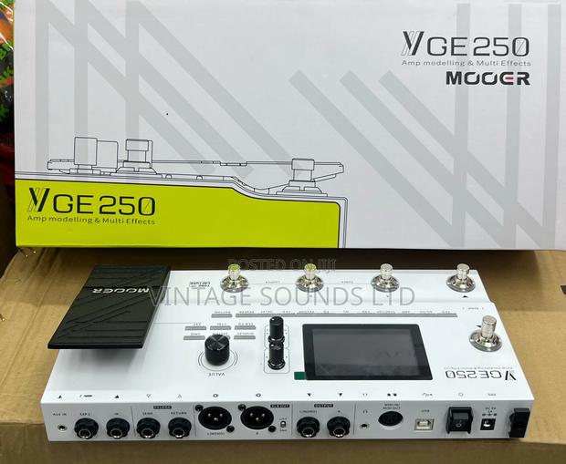 Mooer GE250 Guitar Amp-Modelling Multi-Effects Processor