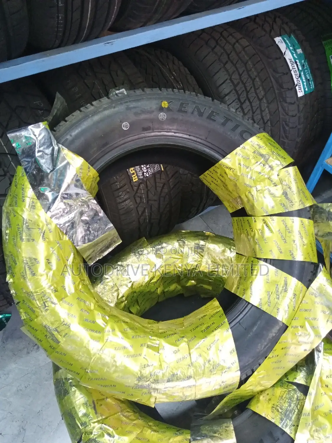 225/60r16 Kenda Tyre