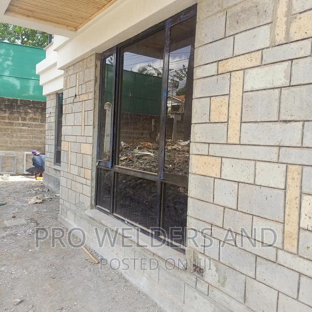 Aluminium Windows - thumbnail 4