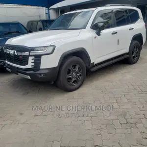 New Toyota Land Cruiser 3.5 Petrol 4WD 2021 White