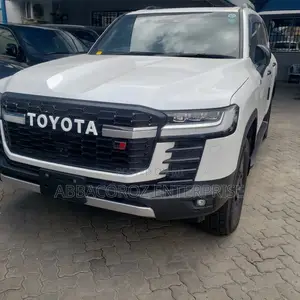 New Toyota Land Cruiser 3.5 Petrol 4WD 2021 White