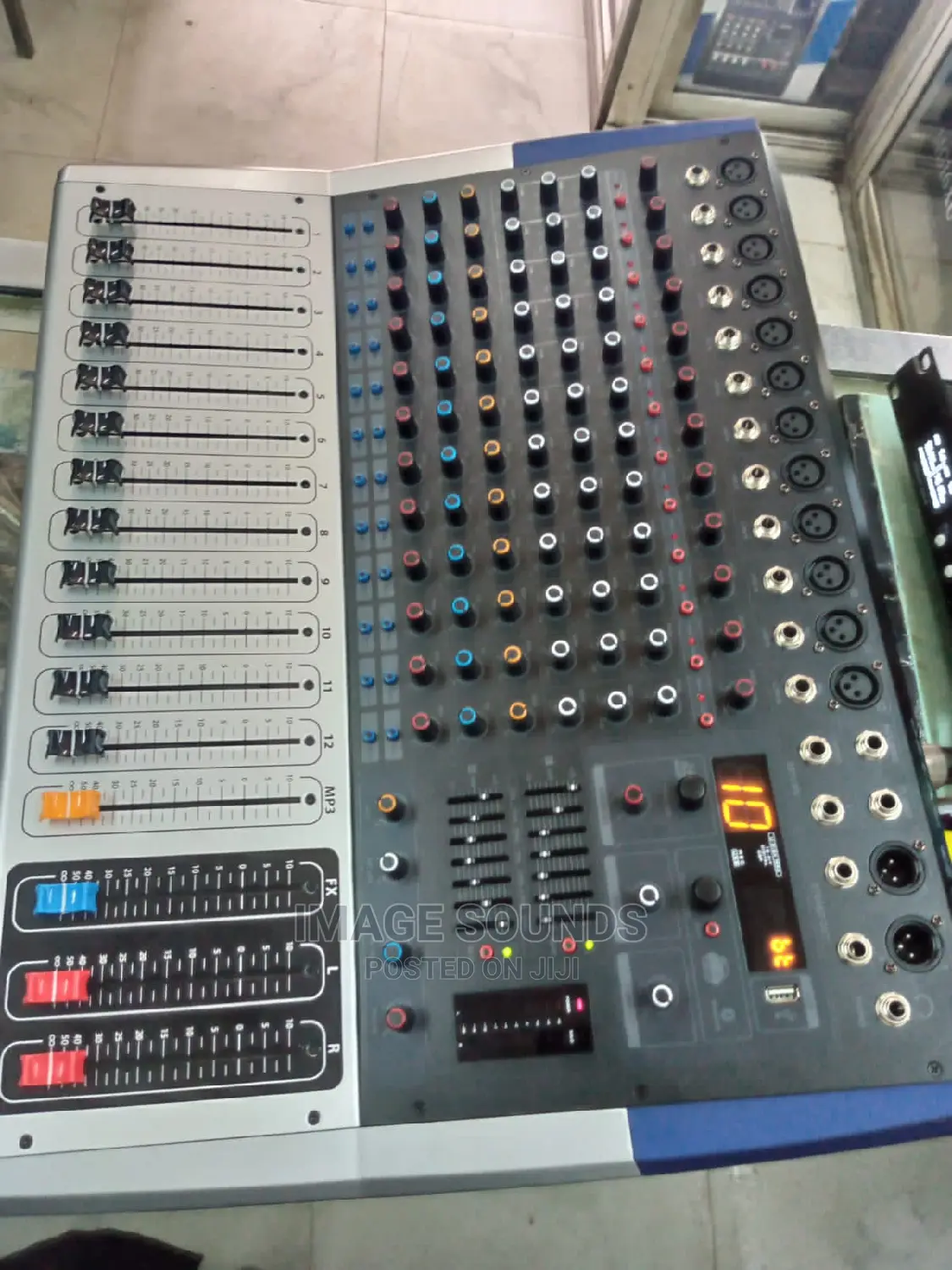 Pro Powered Mixer 12channel, Ctop