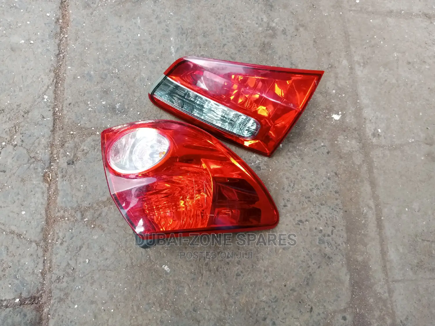 Rear Body Light Nissan Wingroad Y12 Available