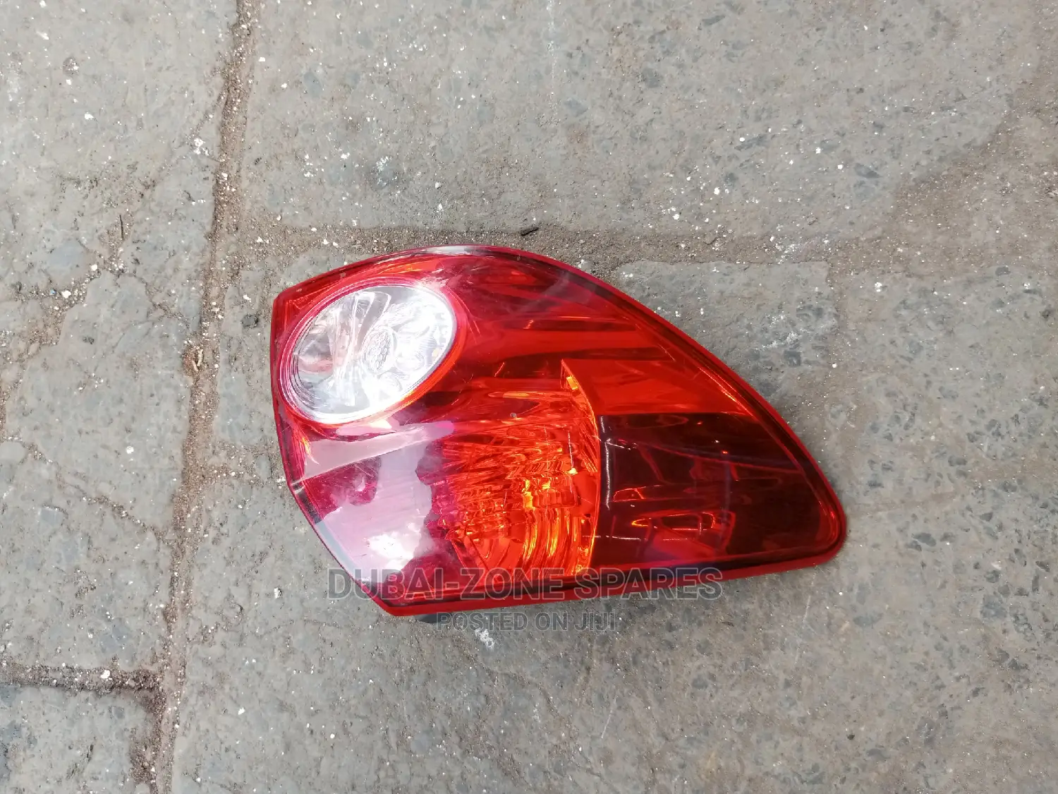 Rear Body Light Nissan Wingroad Y12 Available