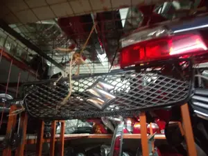 Suzuki Escudo Grill 2008-2010