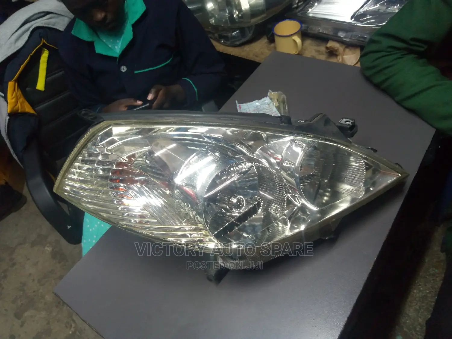 Y11 Xenon Headlight