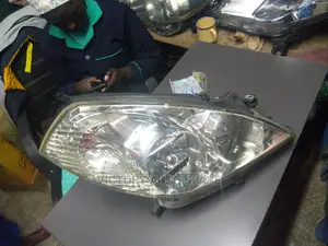 Y11 Xenon Headlight