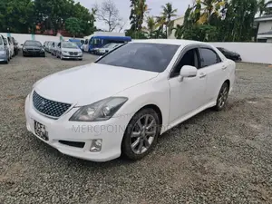 Toyota Crown 2009 White