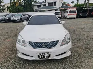 Toyota Crown 2009 White