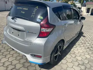 Nissan Note 2019 Silver